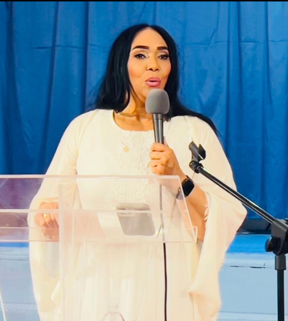 Pastora Karmelyn Polanco - Iglesia Casa de Bendición